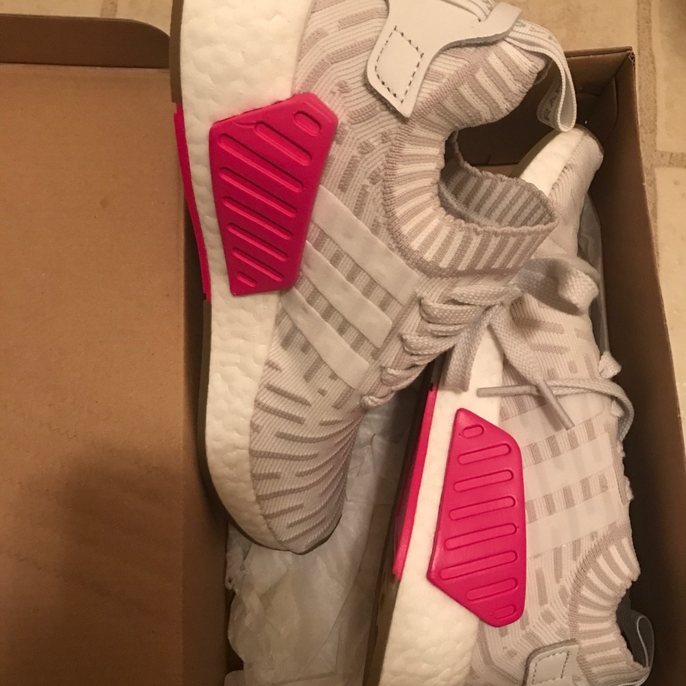 **SOLD** Adidas Women's shoes NMD_R2Primeknit